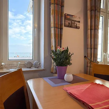 아파트 Gaestehaus-gorch-fock-wohnung-5-mit-direktem-meerblick 비크아프포르